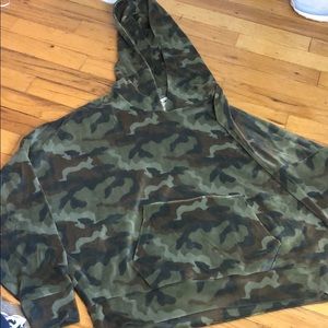 American Eagle velour camo hoodie
